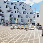 Garajonay 3 Bedrooms Apartment, Ocean & Pool View *