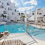 Hébergement de vacances Garajonay 3 Bedrooms Apartment, Ocean & Pool View Playa Feñabe