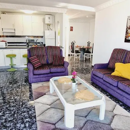 Garajonay 3 Bedrooms Apartment, Ocean & Pool View Holiday home