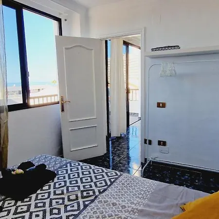 Garajonay 3 Bedrooms Apartment, Ocean & Pool View *