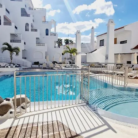 Holiday home Garajonay 3 Bedrooms Apartment, Ocean & Pool View Playa Fanabe