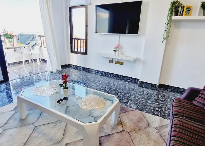 Garajonay 3 Bedrooms Apartment, Ocean & Pool View *