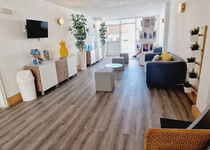 Garajonay 3 Bedrooms Apartment, Ocean & Pool View