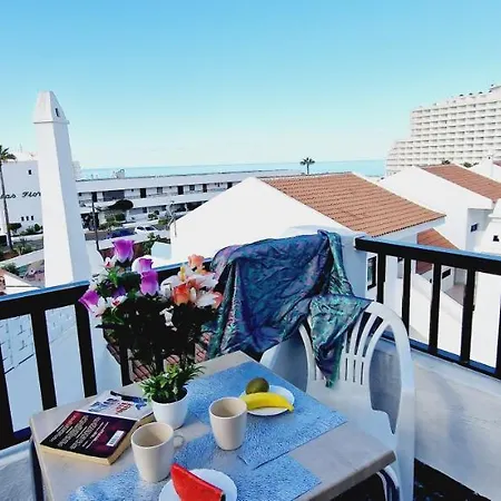 Ferienhaus Garajonay 3 Bedrooms Apartment, Ocean & Pool View